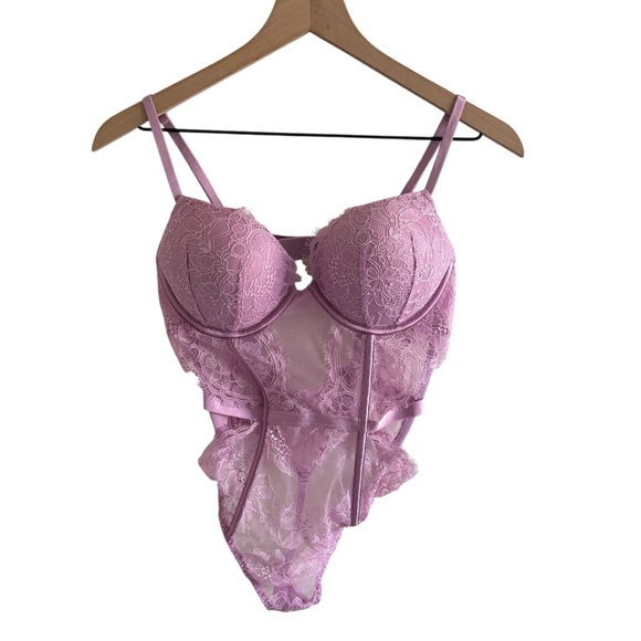 NWT Victoria's Secret Very Sexy Bombshell Lace Teddy Push Up Size Medium - Picture 2 of 15